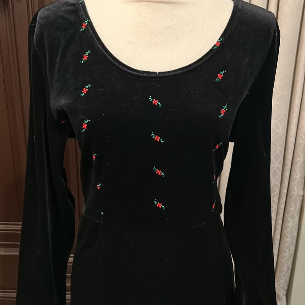 Vintage Black Velvet Long Sleeved Full Length Holly Bodice Dress - Picture 2 of 7